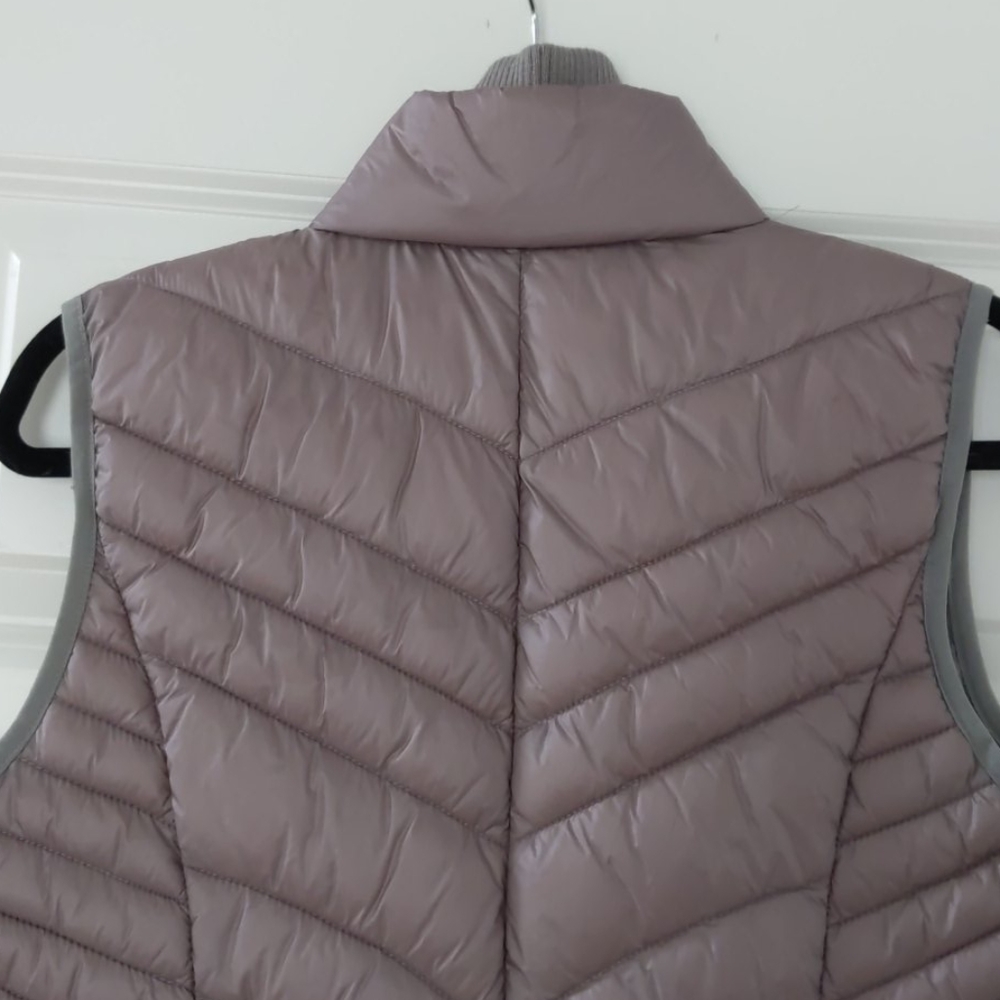 Rose gold Bernardo vest - Picture 9 of 10